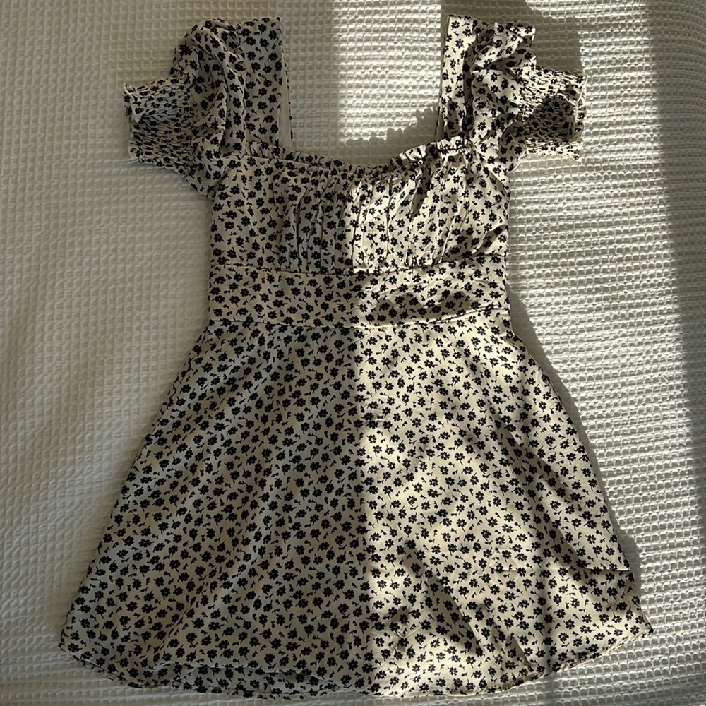 Row A Black and Cream Floral Mini Dress Size Medium